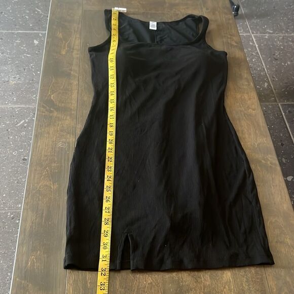 Popilush The Shapewear Dress Wide Straps Mini built in Shapewear - Picture 8 of 11